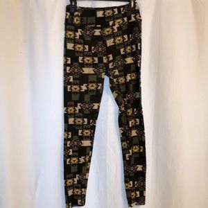 LULAROE Aztec print leggings